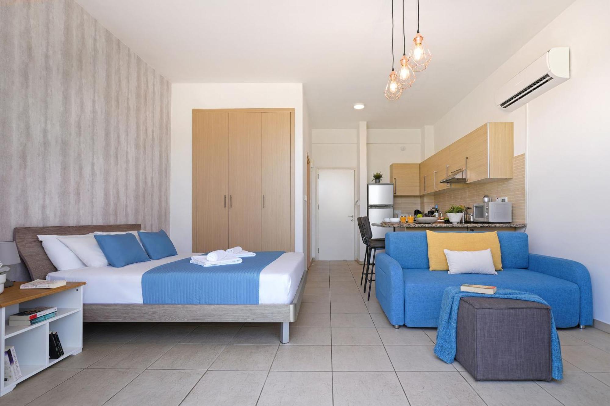 Meryl - Coralli Beachfront Apartment Протарас Экстерьер фото